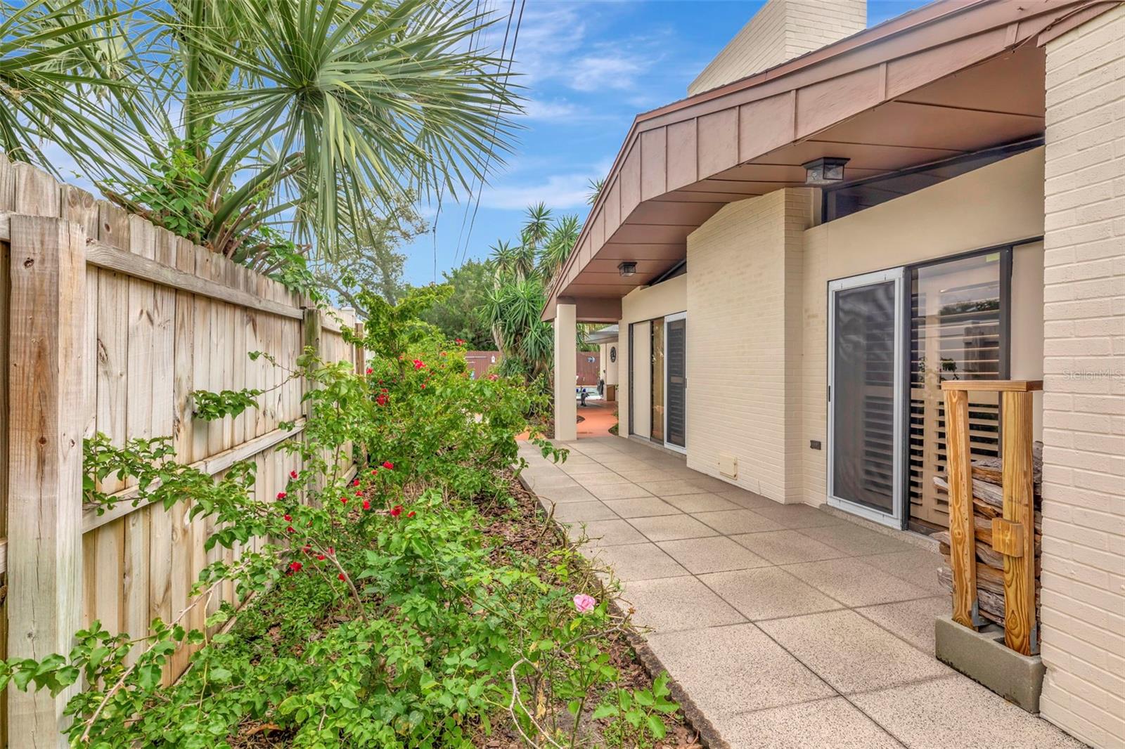 8233 FOREST CIR, SEMINOLE, FL, 33776