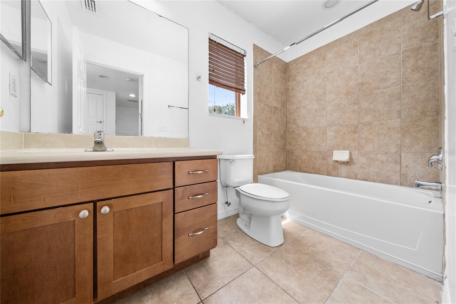 8582 LEELAND ARCHER BLVD, ORLANDO, FL, 32836