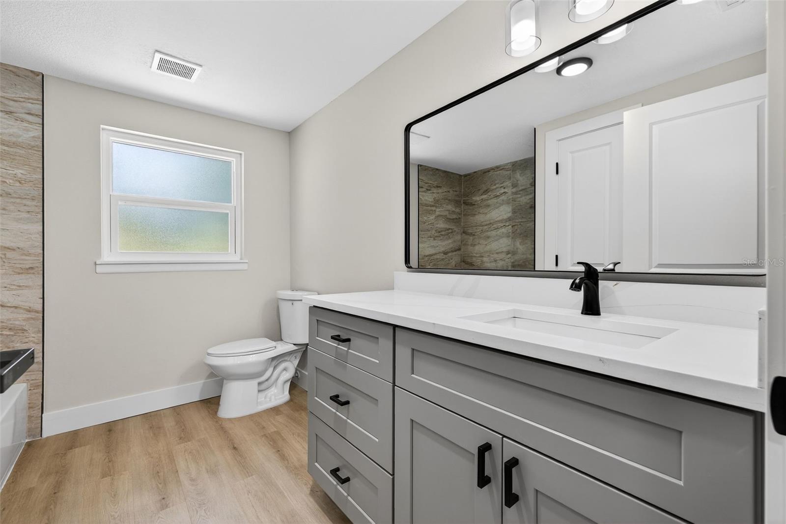 2207 HENNESEN DR, CLEARWATER, FL, 33764