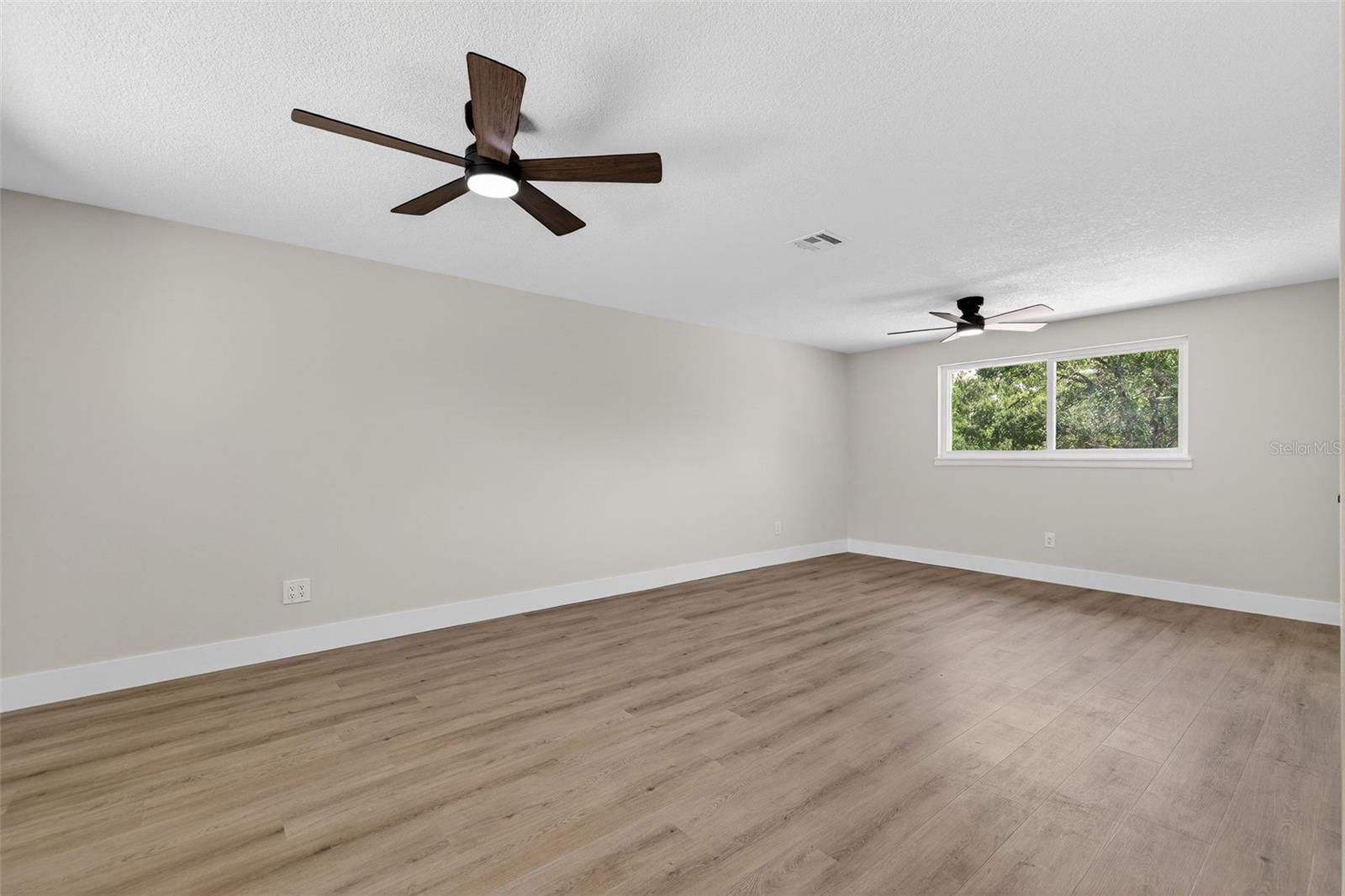 2207 HENNESEN DR, CLEARWATER, FL, 33764