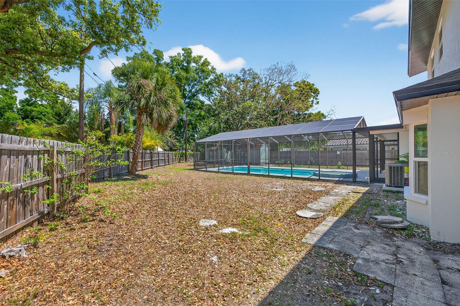 2207 HENNESEN DR, CLEARWATER, FL, 33764