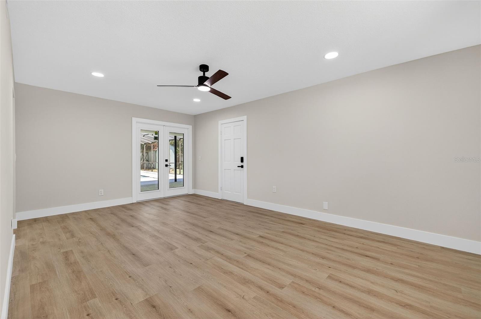 2207 HENNESEN DR, CLEARWATER, FL, 33764
