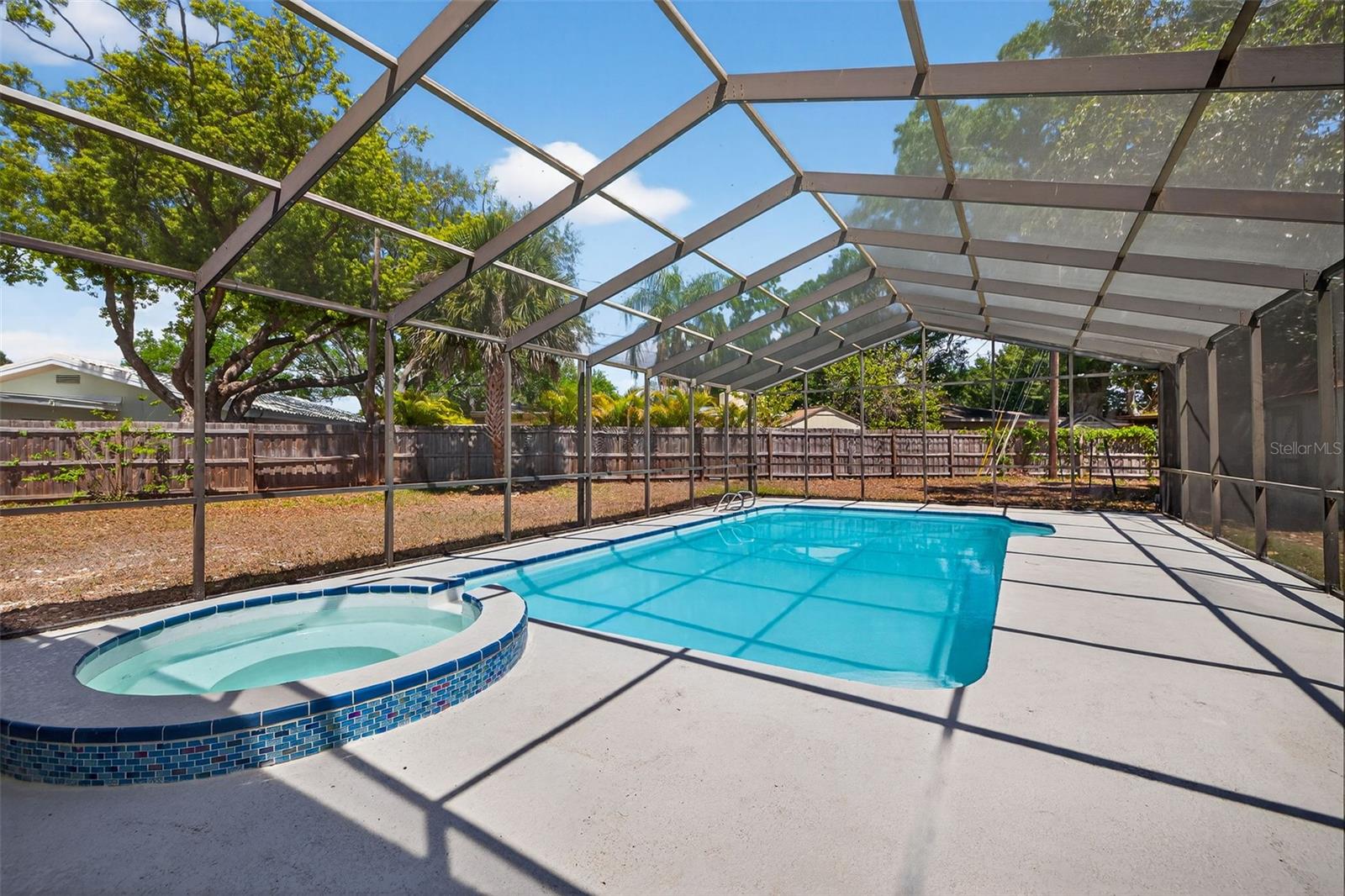 2207 HENNESEN DR, CLEARWATER, FL, 33764