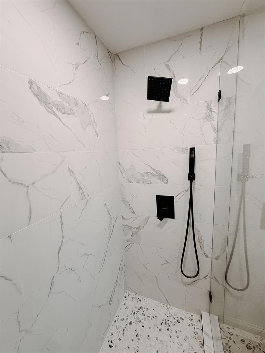 4009 DELEUIL AVE, TAMPA, FL, 33610