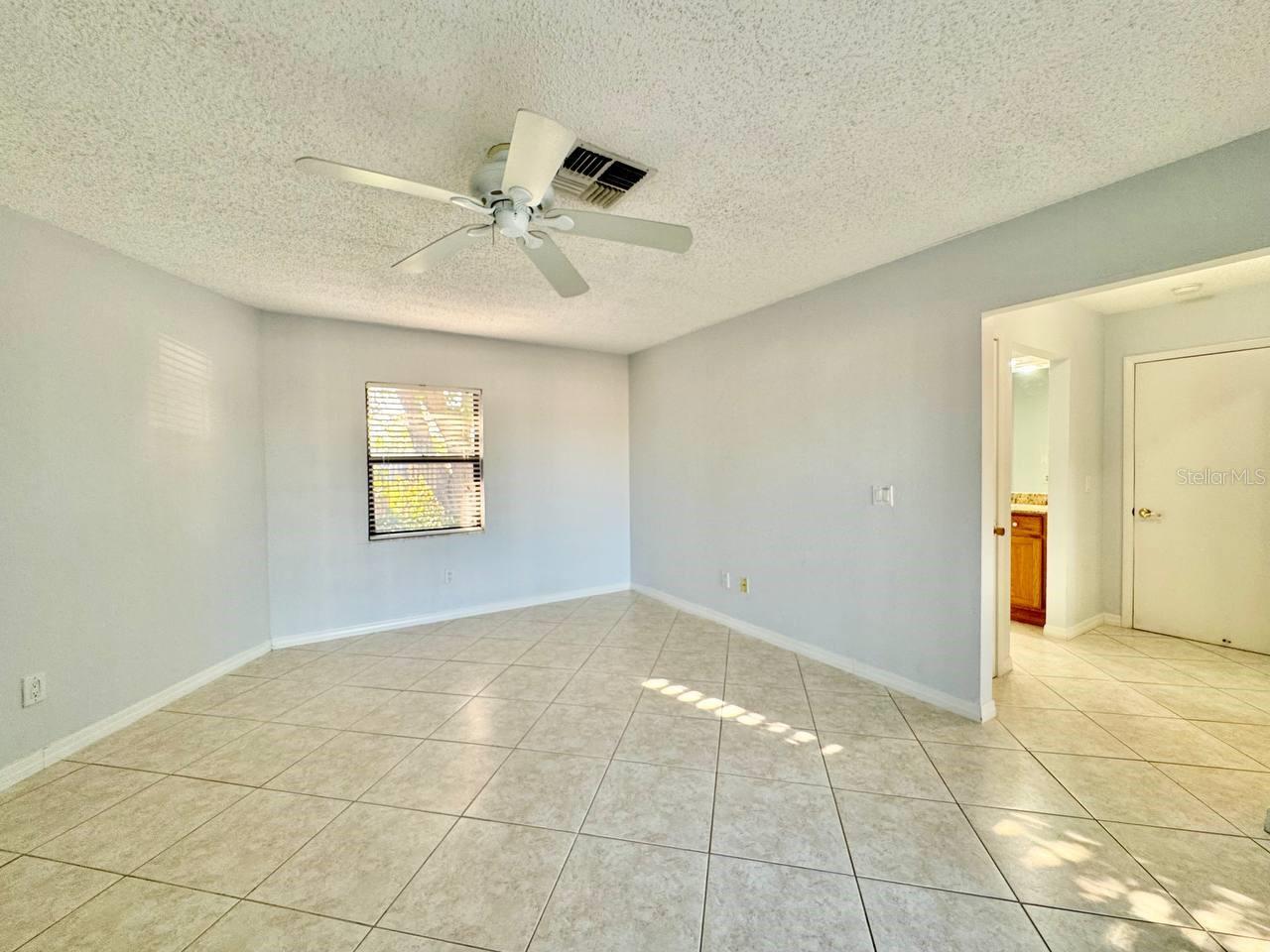 4112 BEACH DR SE, ST PETERSBURG, FL, 33705