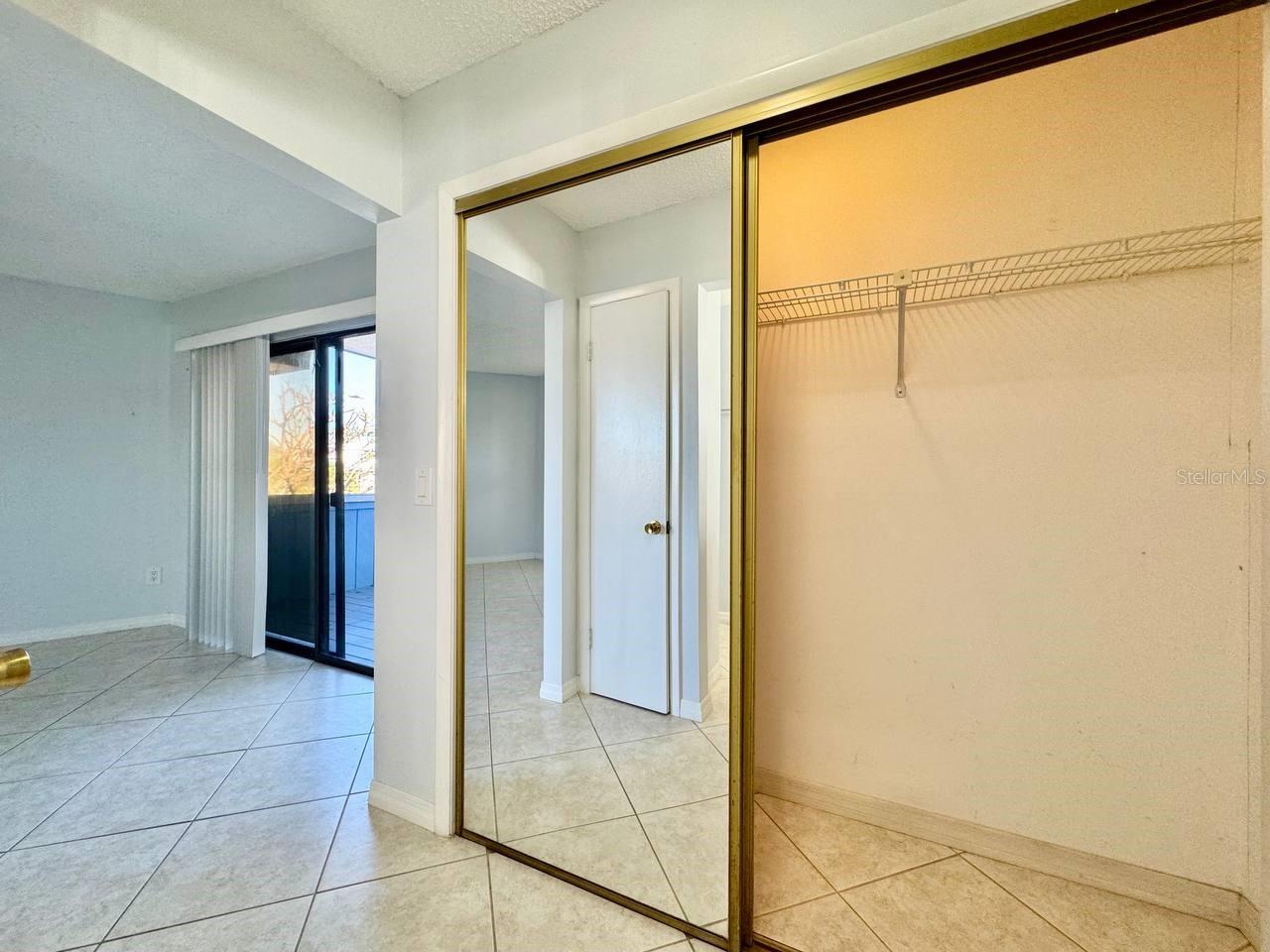 4112 BEACH DR SE, ST PETERSBURG, FL, 33705