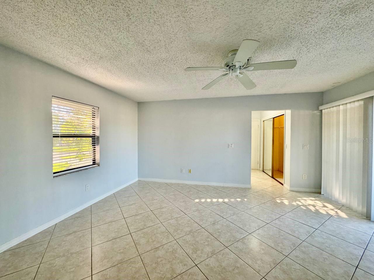 4112 BEACH DR SE, ST PETERSBURG, FL, 33705