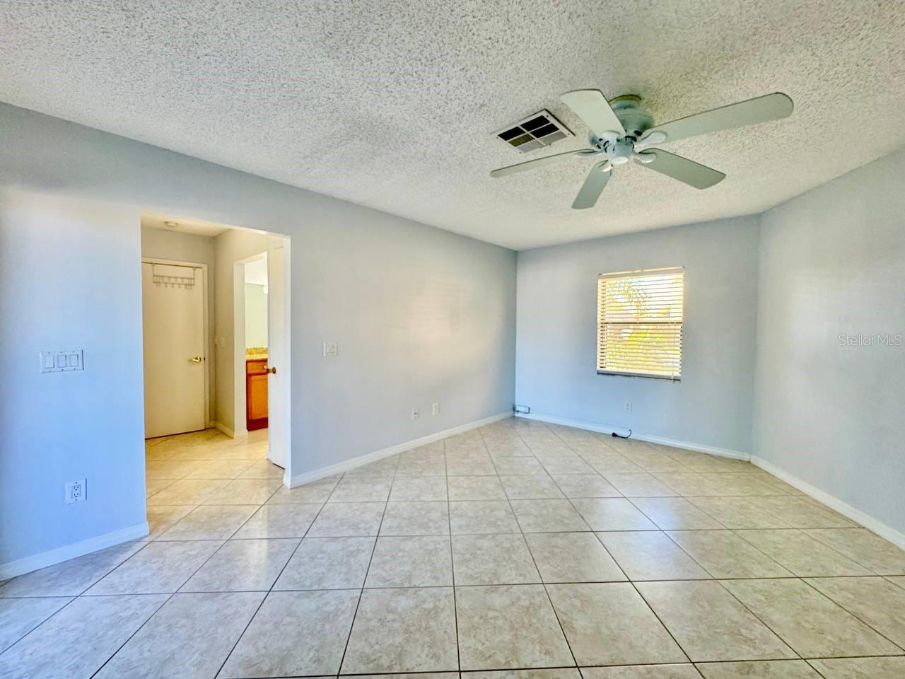 4112 BEACH DR SE, ST PETERSBURG, FL, 33705