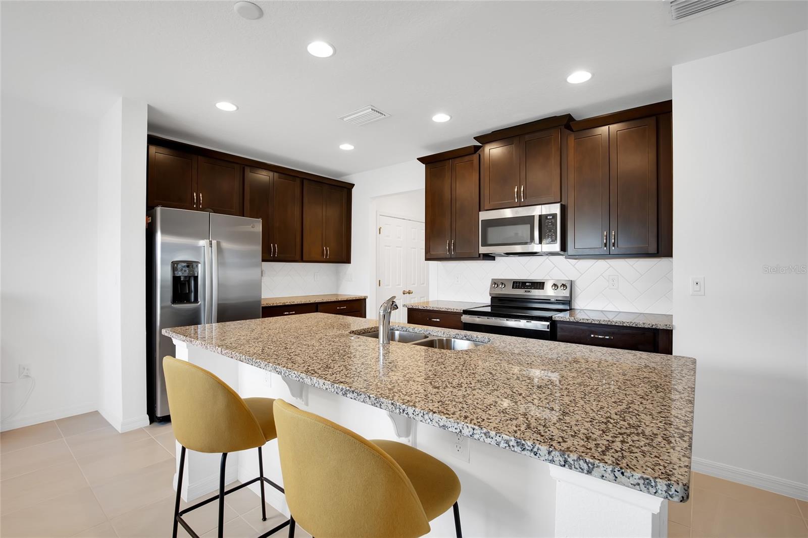 1601 SWAN SWIM DR, DAVENPORT, FL, 33837