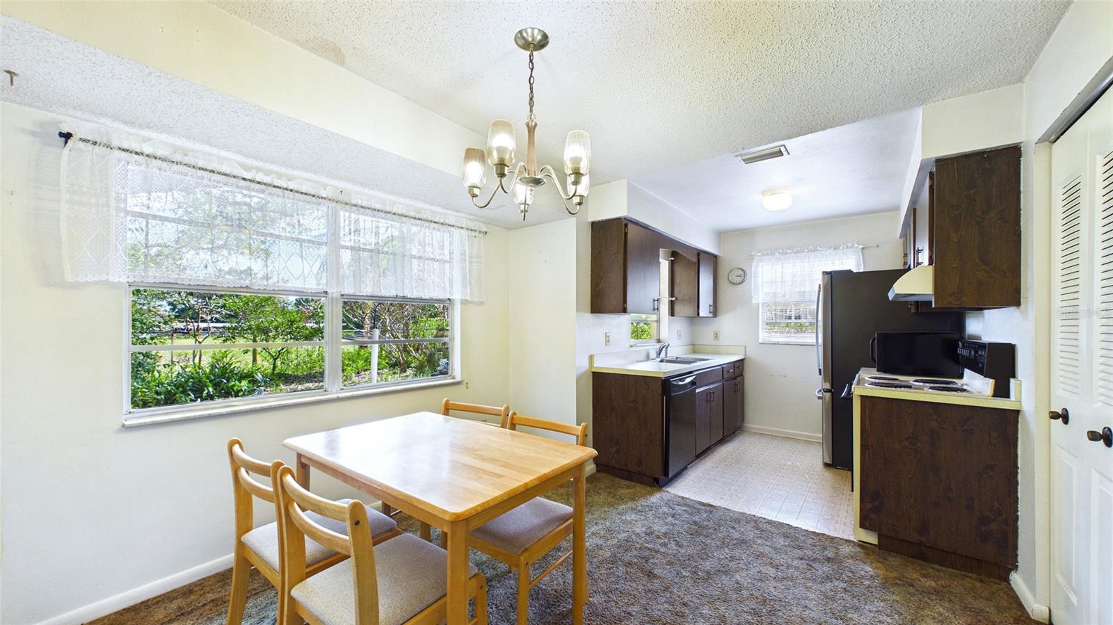 711 REGENT CIR S, BRANDON, FL, 33511