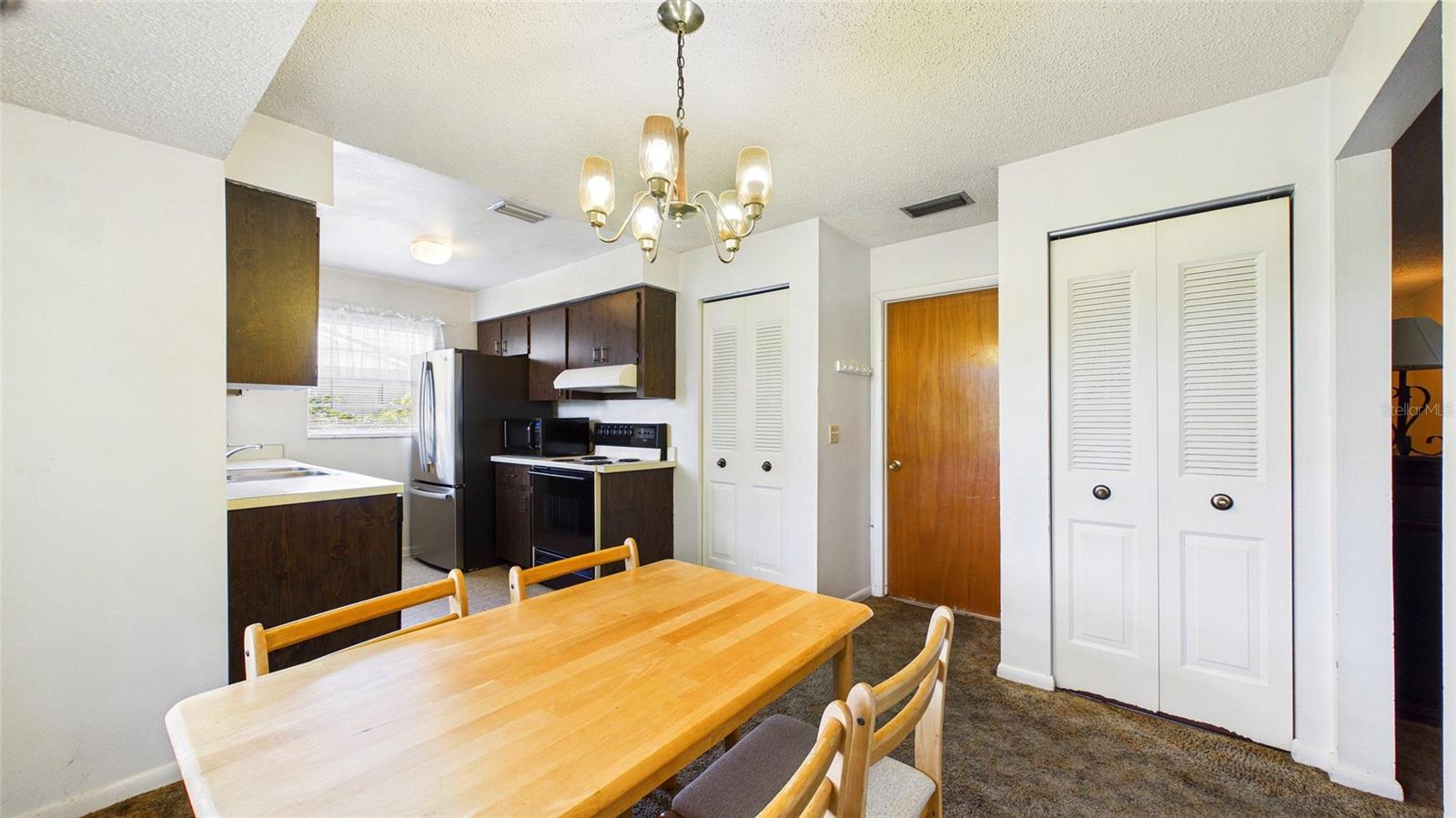 711 REGENT CIR S, BRANDON, FL, 33511