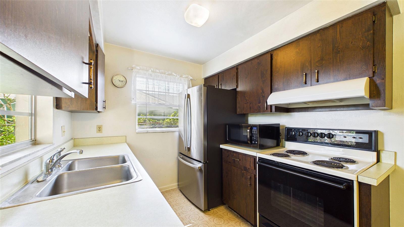 711 REGENT CIR S, BRANDON, FL, 33511