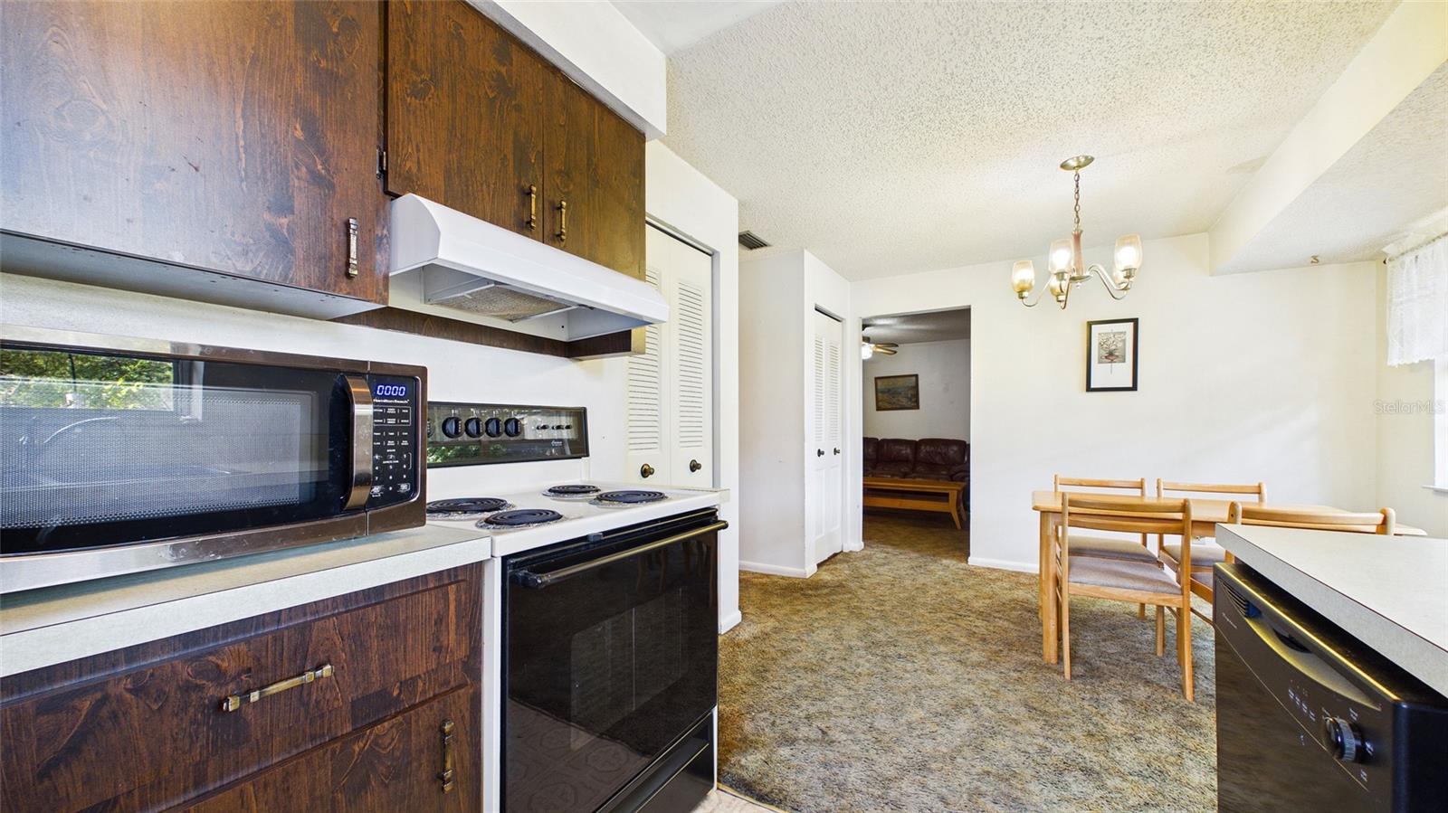 711 REGENT CIR S, BRANDON, FL, 33511