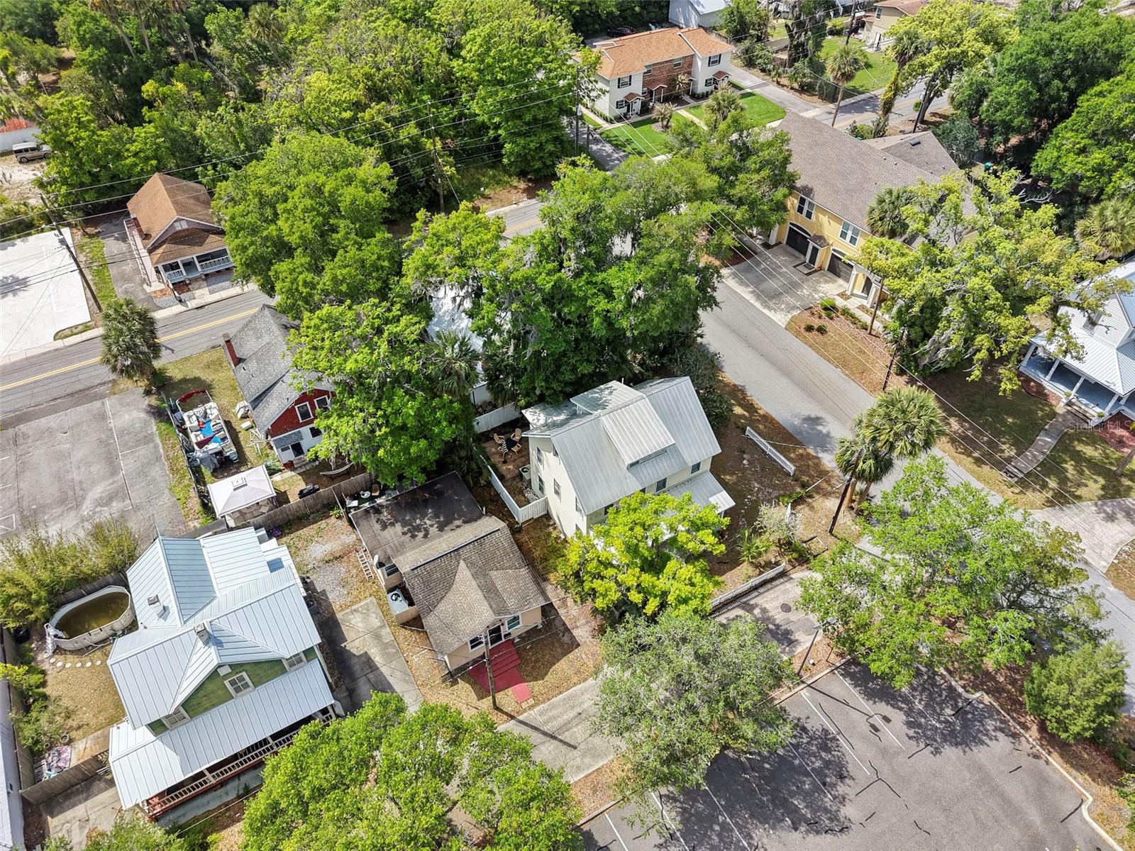 318 N COLONIAL CT, DELAND, FL, 32720