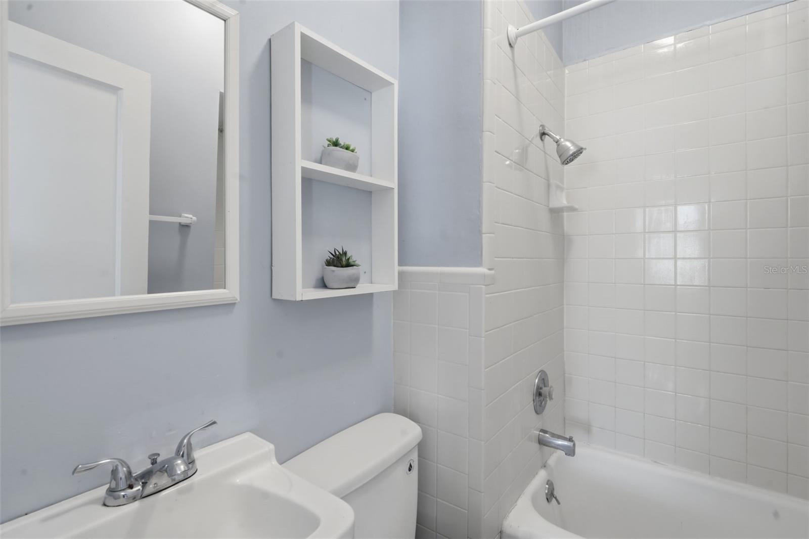 318 N COLONIAL CT, DELAND, FL, 32720