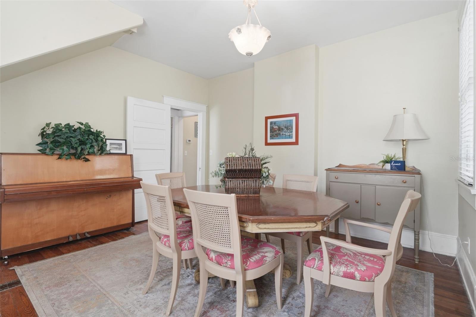 318 N COLONIAL CT, DELAND, FL, 32720