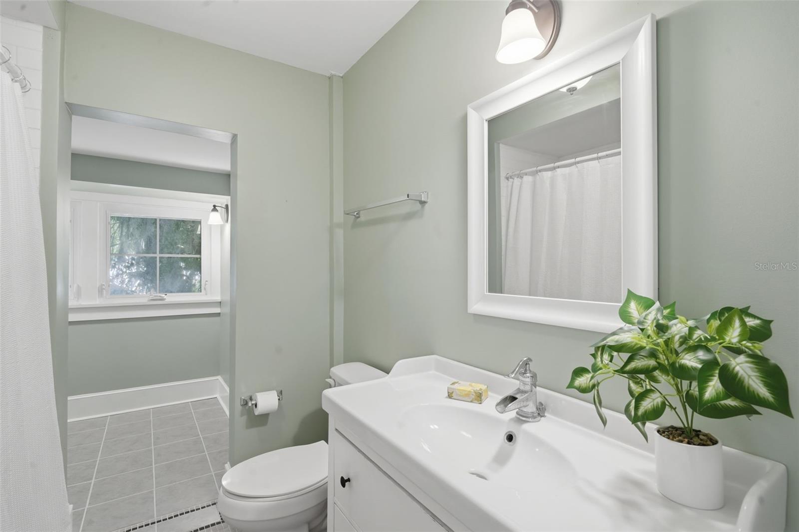 318 N COLONIAL CT, DELAND, FL, 32720