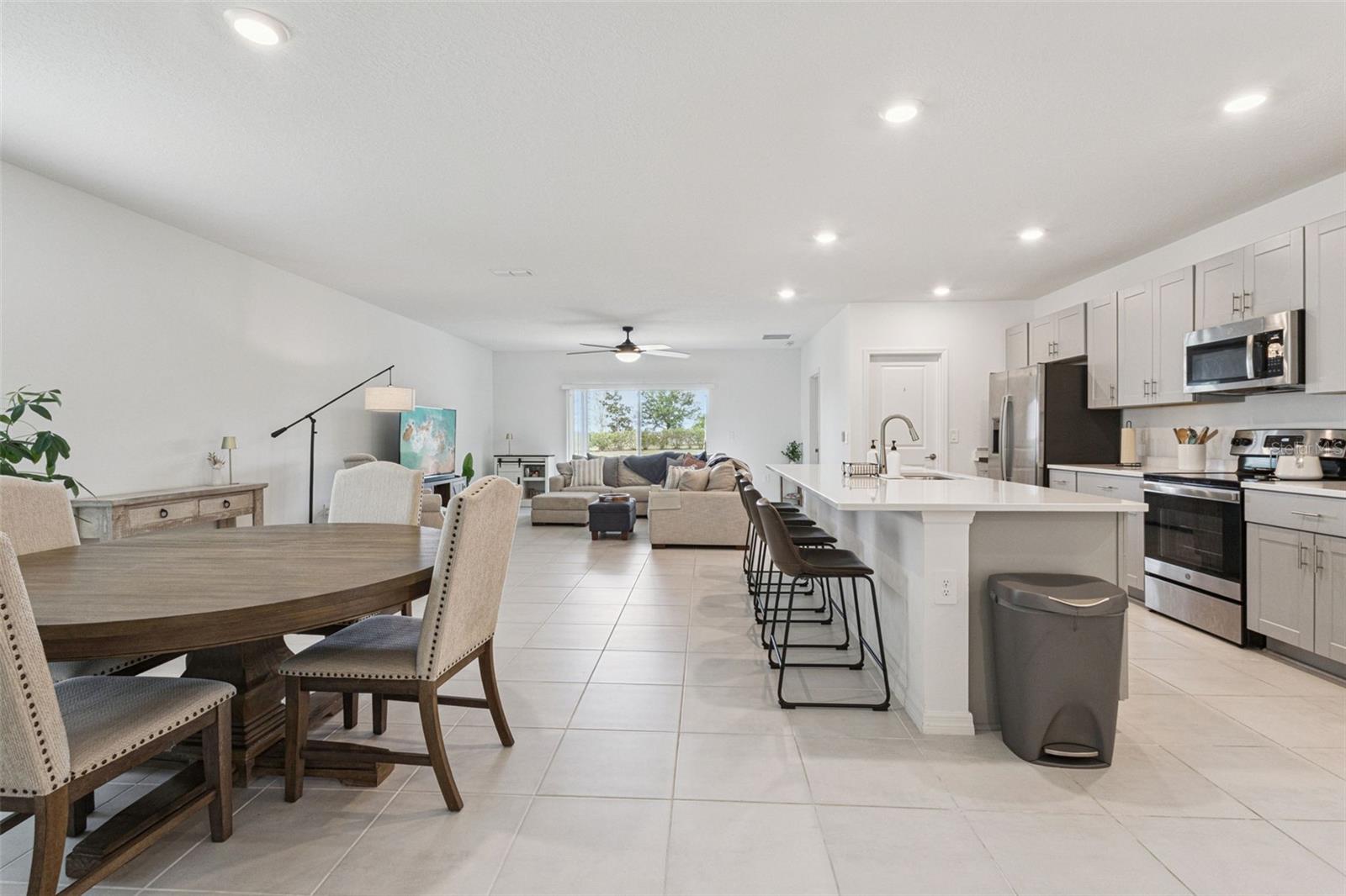 1099 CALICO POINTE CIR, GROVELAND, FL, 34736