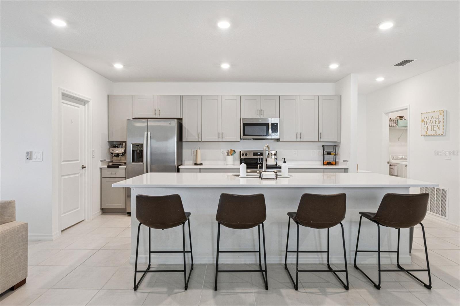 1099 CALICO POINTE CIR, GROVELAND, FL, 34736