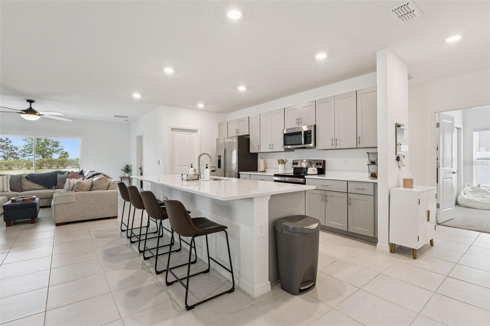 1099 CALICO POINTE CIR, GROVELAND, FL, 34736