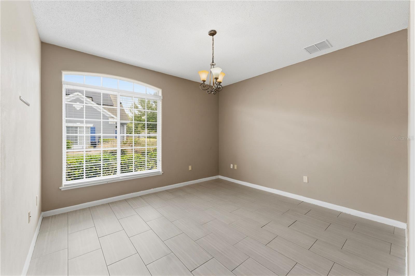 2047 ISLAND BROOK LN, ORLANDO, FL, 32824
