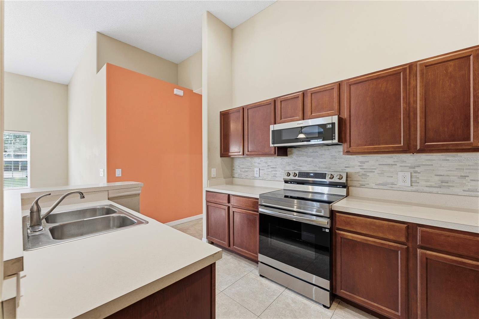 2047 ISLAND BROOK LN, ORLANDO, FL, 32824