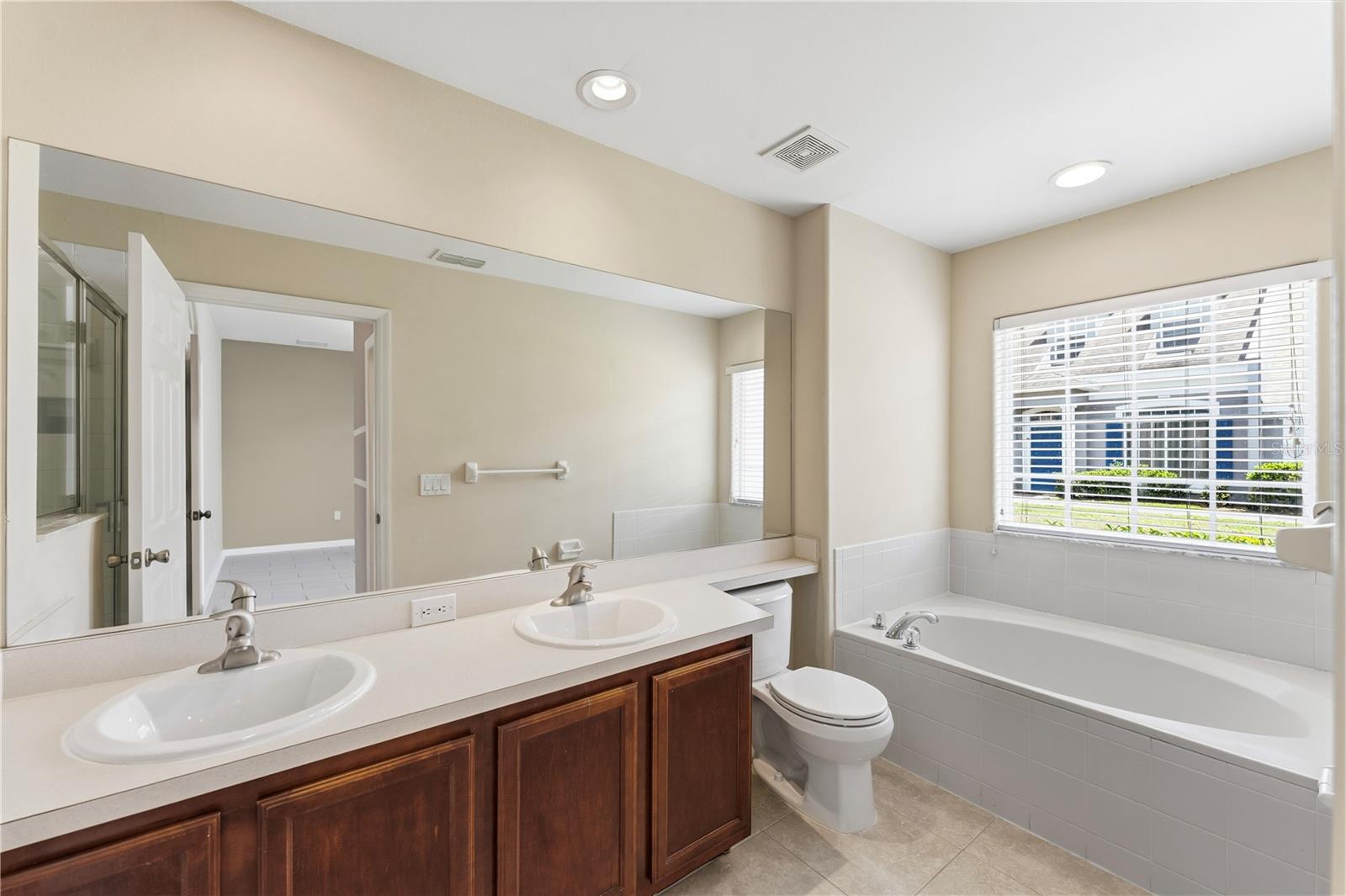 2047 ISLAND BROOK LN, ORLANDO, FL, 32824