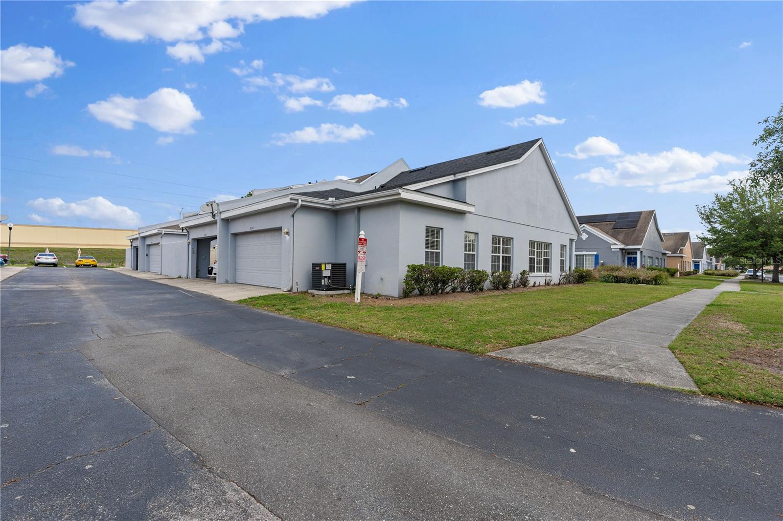 2047 ISLAND BROOK LN, ORLANDO, FL, 32824