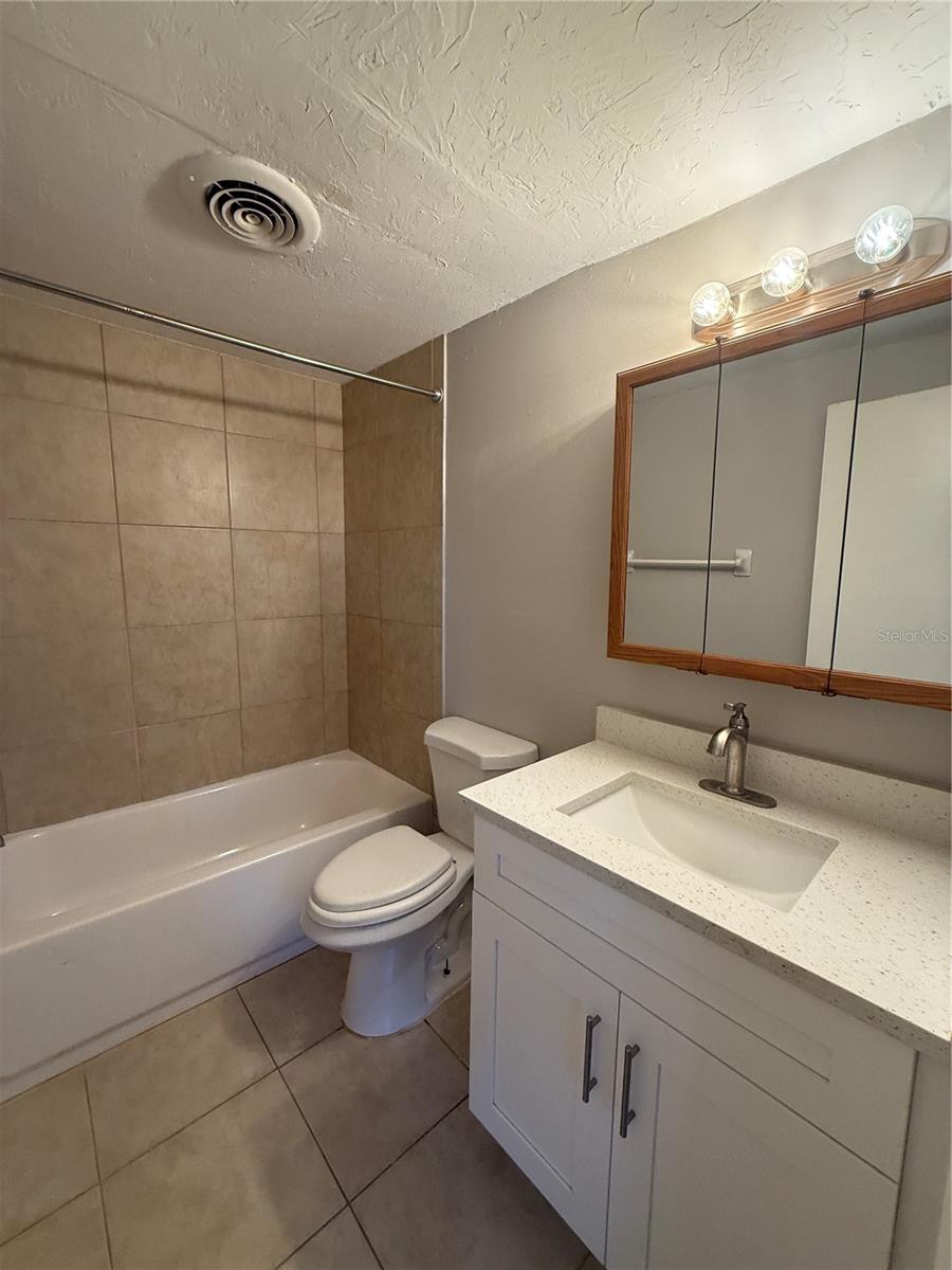 611 OSCEOLA RD, NOKOMIS, FL, 34275