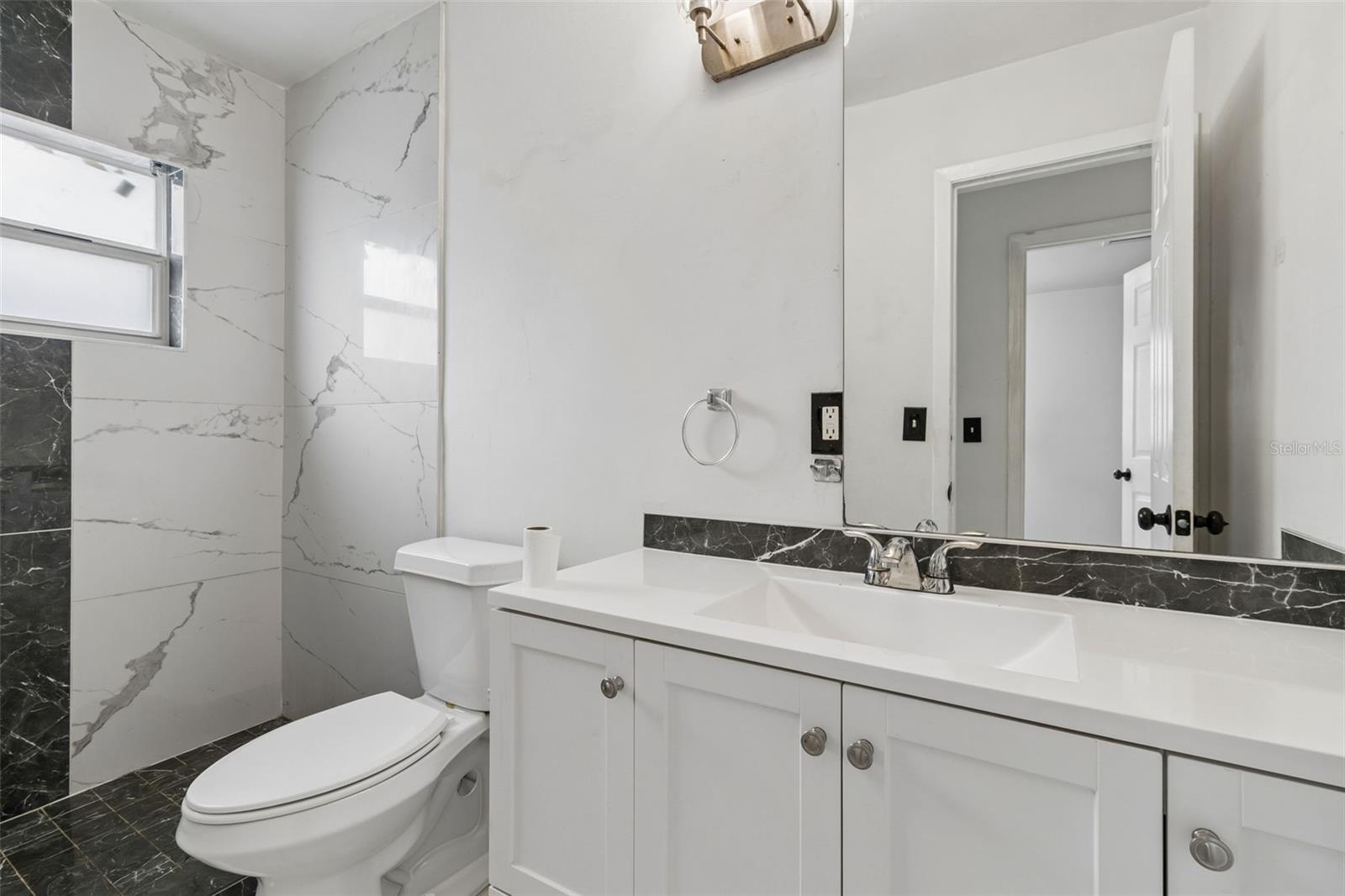 10110 N LANTANA AVE, TAMPA, FL, 33612