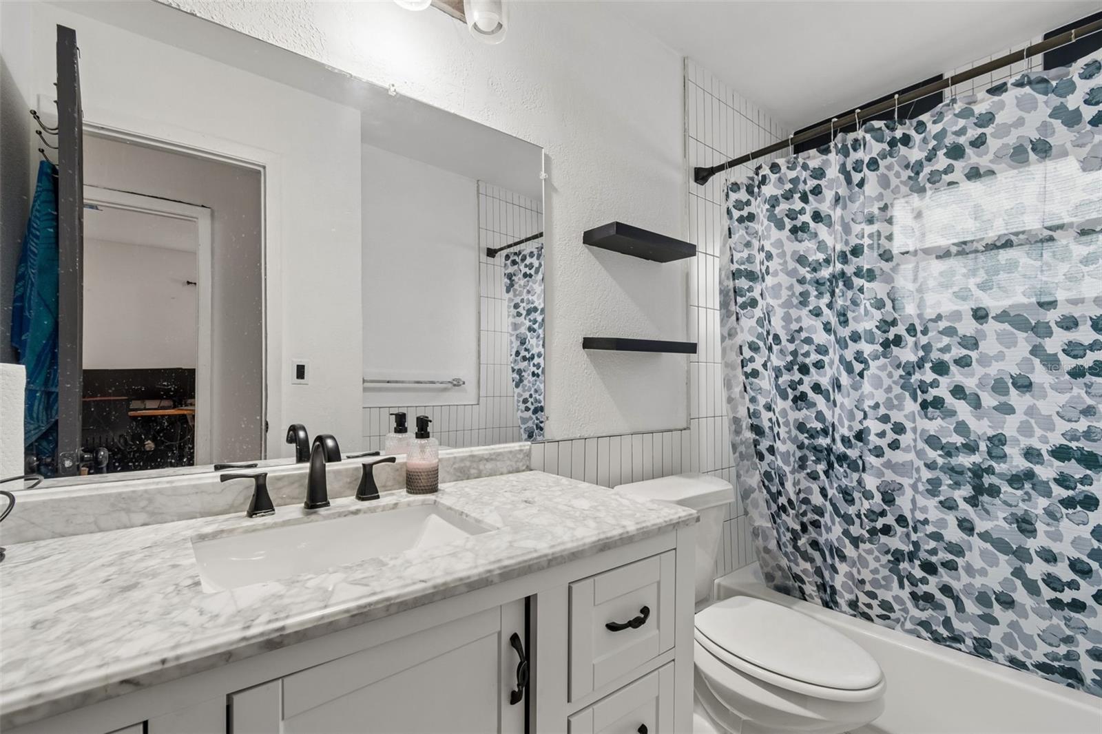 10110 N LANTANA AVE, TAMPA, FL, 33612