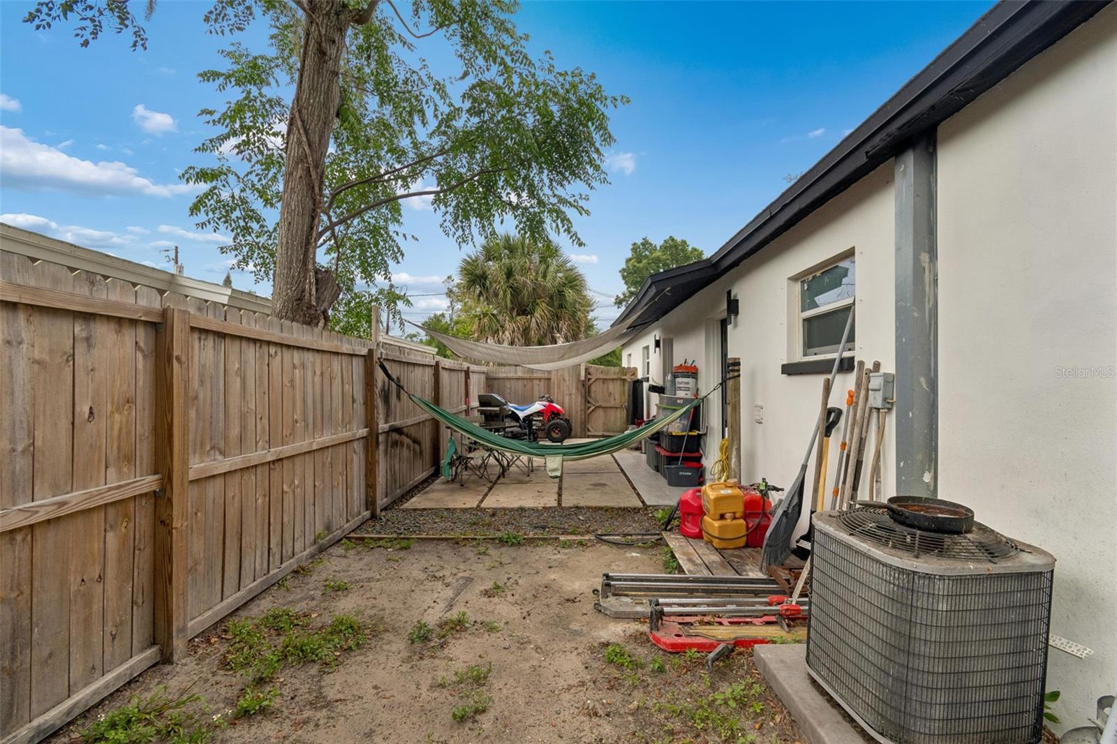 10110 N LANTANA AVE, TAMPA, FL, 33612