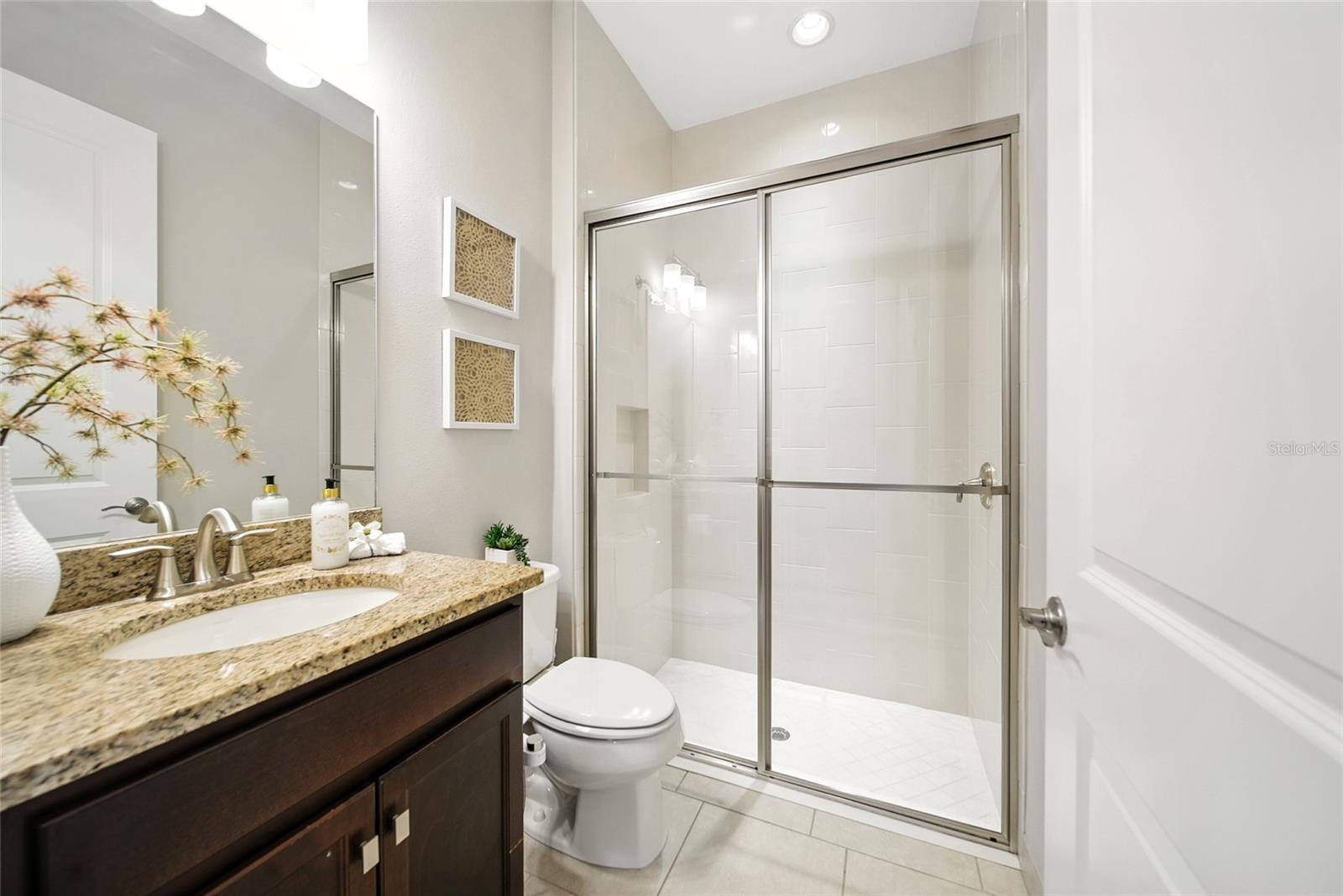 1st Floor -Full Bathroom