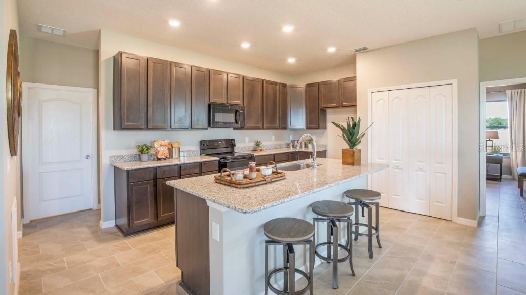 28 WOOD ACRE LN, PALM COAST, FL, 32164