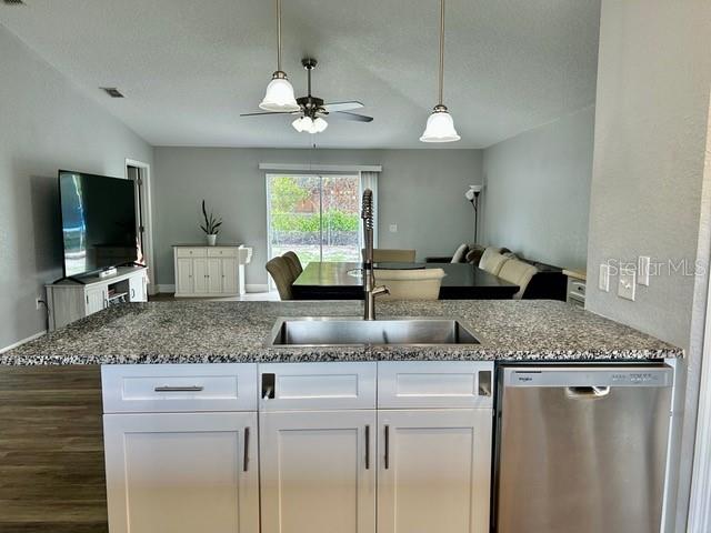 898 FARRINGTON DR, DELTONA, FL, 32725