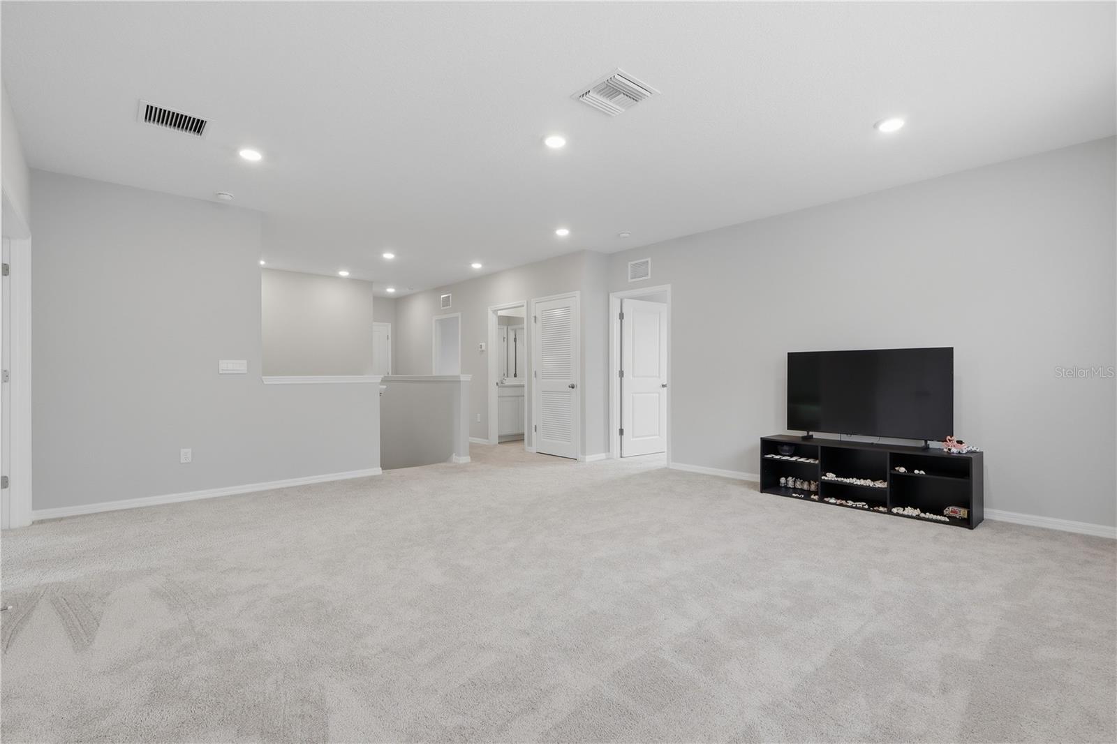 6764 BROAD RIVER AVE, LAND O LAKES, FL, 34638