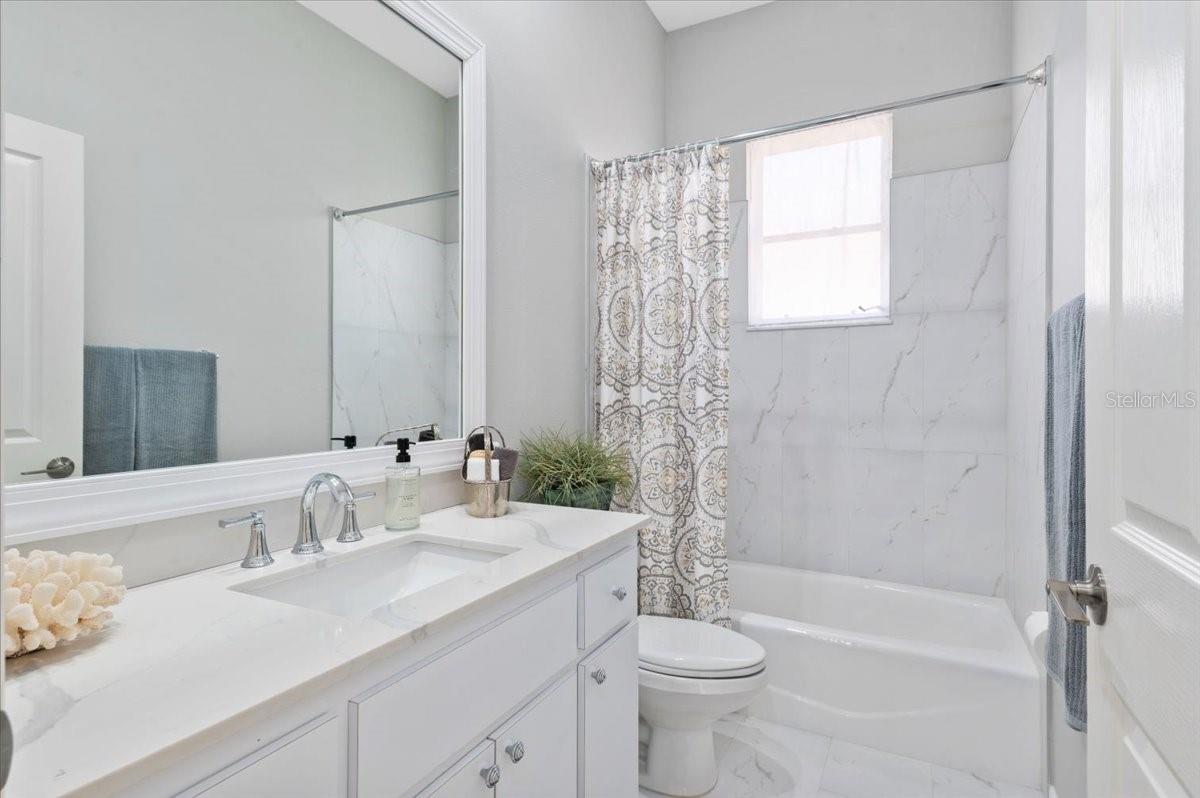 700 SILK OAK DR, VENICE, FL, 34293