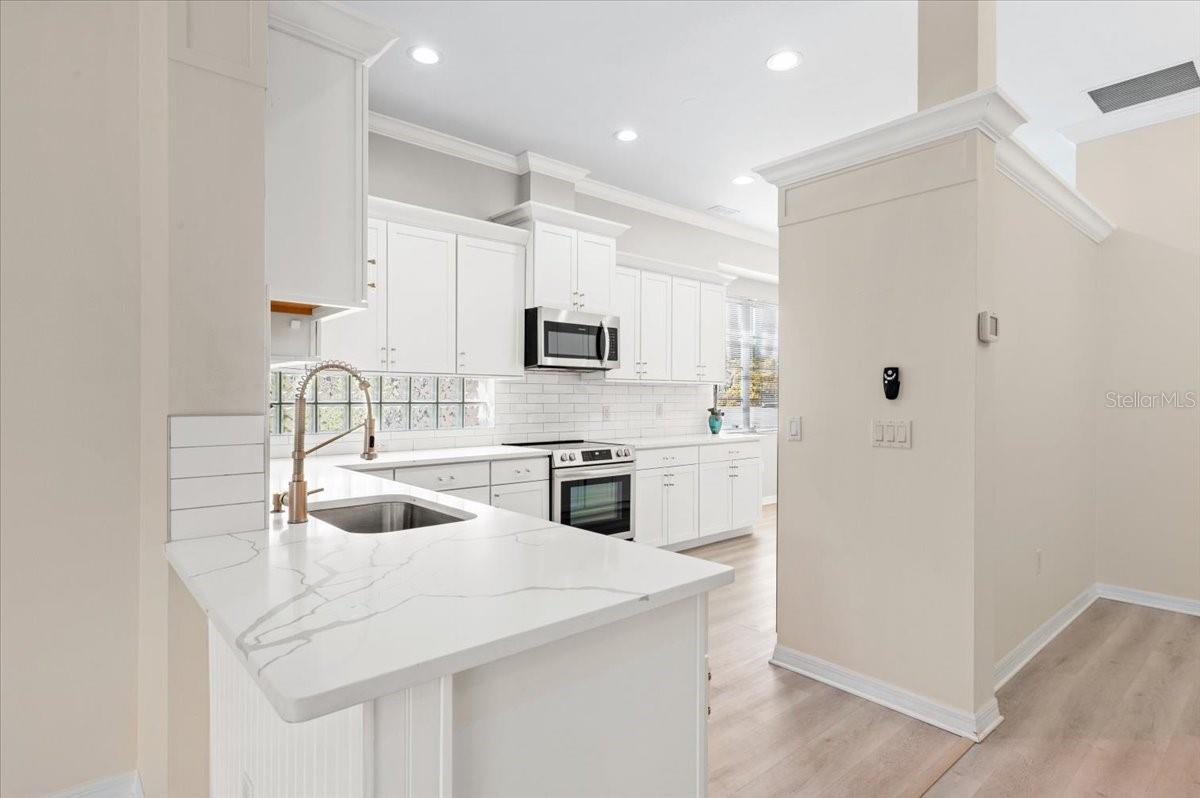 700 SILK OAK DR, VENICE, FL, 34293