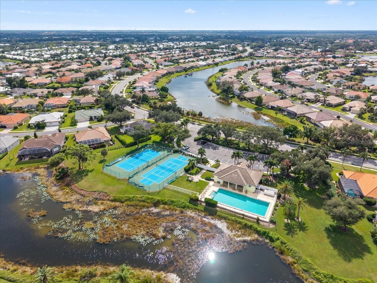 700 SILK OAK DR, VENICE, FL, 34293