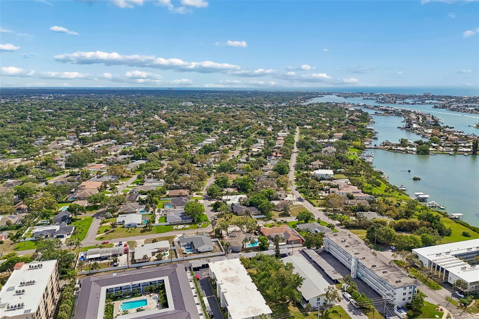 2944 W BAY DR #106, BELLEAIR BLUFFS, FL, 33770