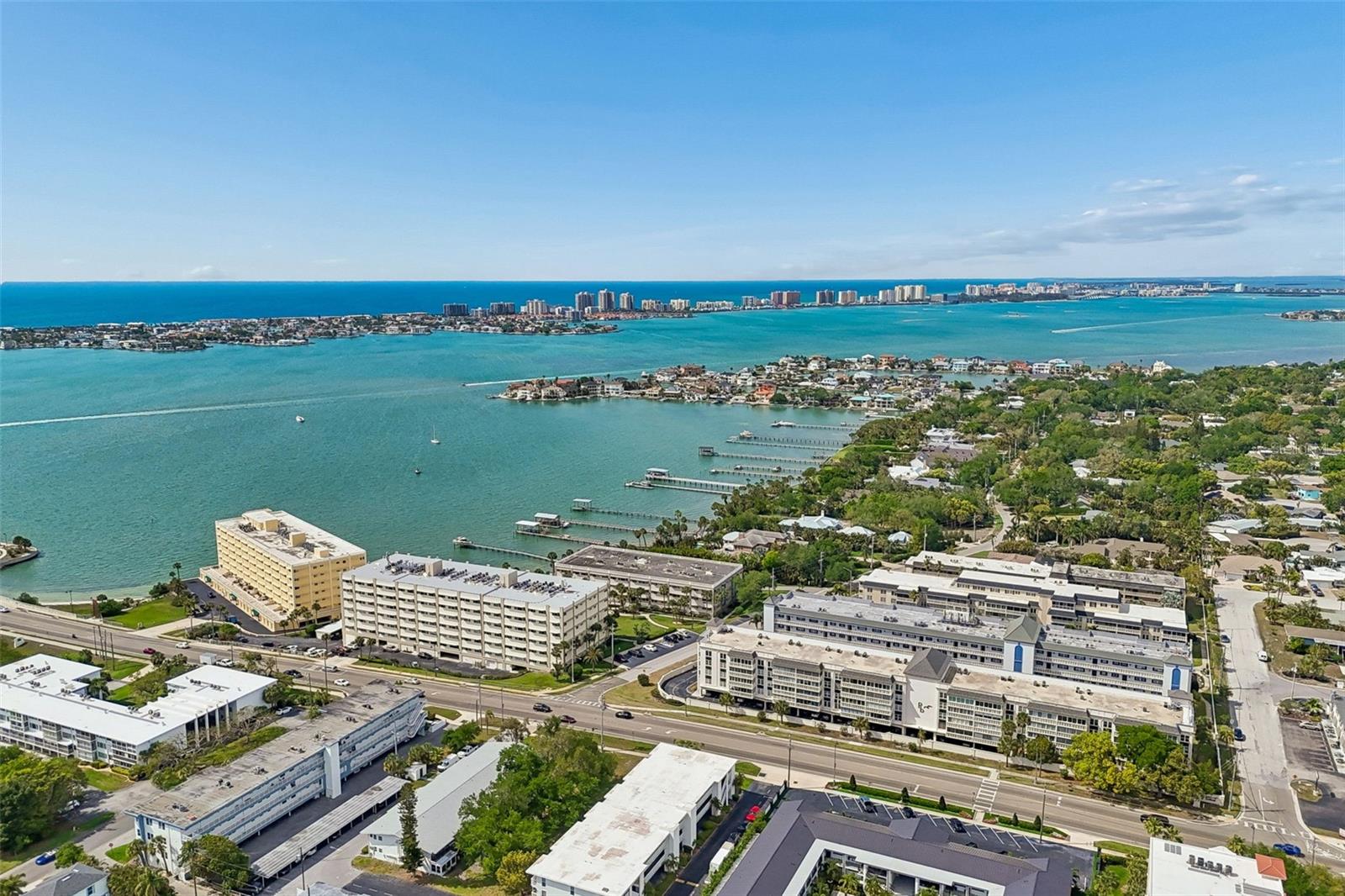 2944 W BAY DR #106, BELLEAIR BLUFFS, FL, 33770