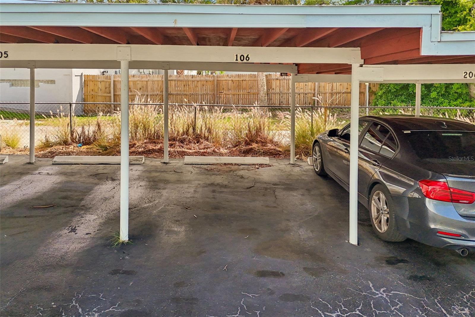 2944 W BAY DR #106, BELLEAIR BLUFFS, FL, 33770