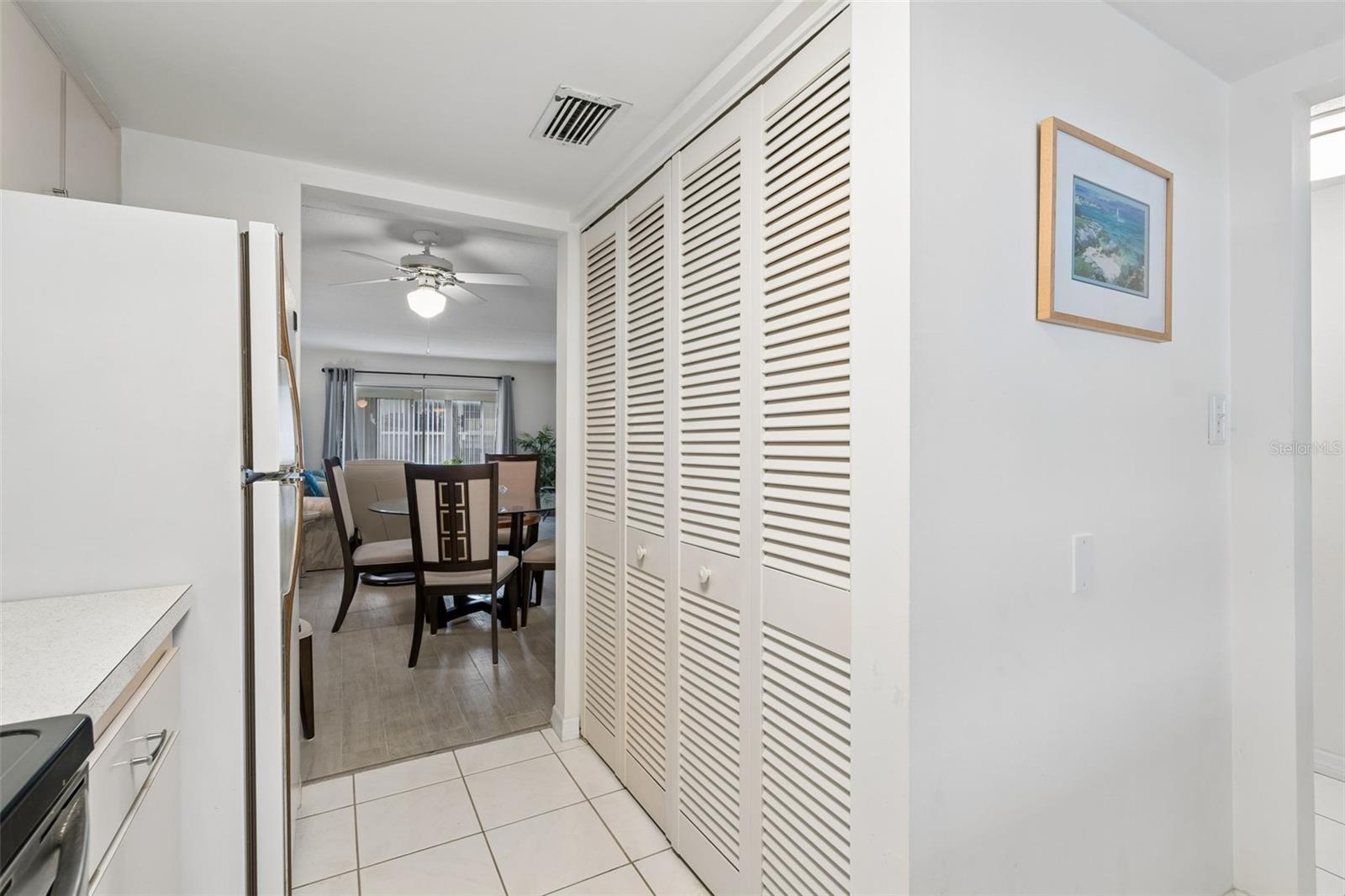 2944 W BAY DR #106, BELLEAIR BLUFFS, FL, 33770
