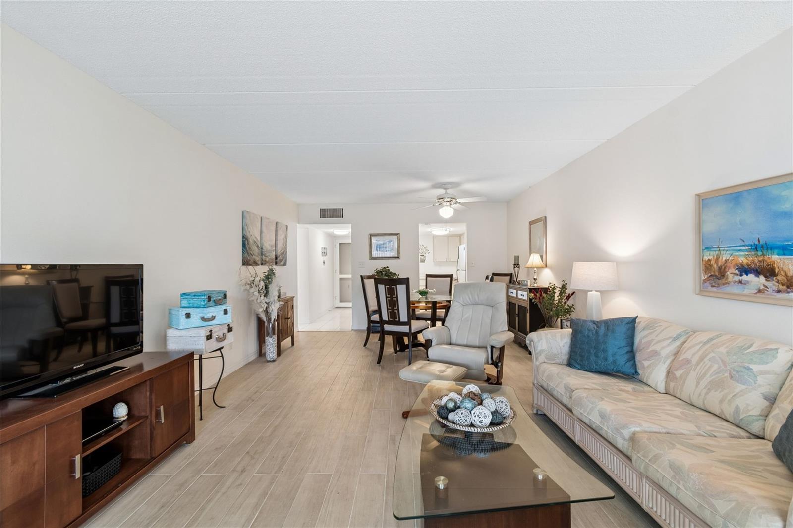 2944 W BAY DR #106, BELLEAIR BLUFFS, FL, 33770