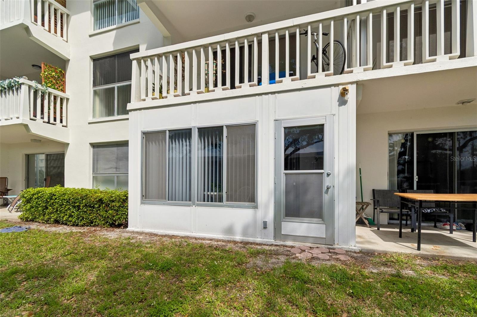 2944 W BAY DR #106, BELLEAIR BLUFFS, FL, 33770