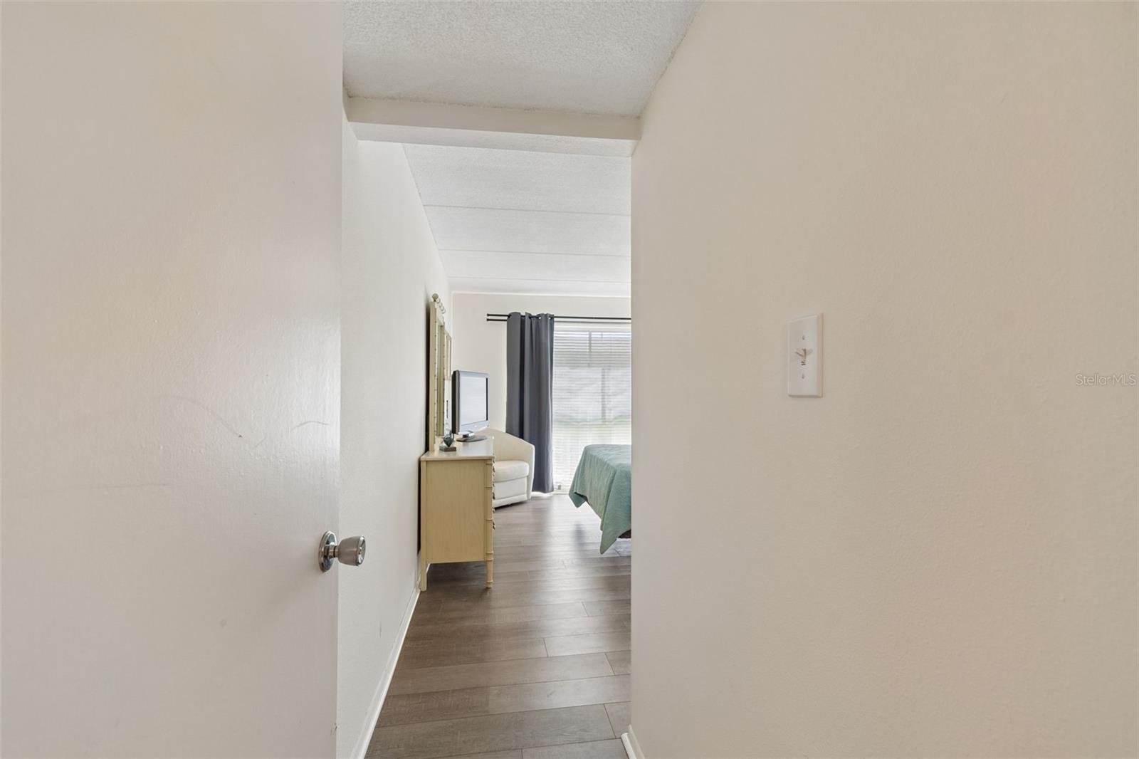 2944 W BAY DR #106, BELLEAIR BLUFFS, FL, 33770
