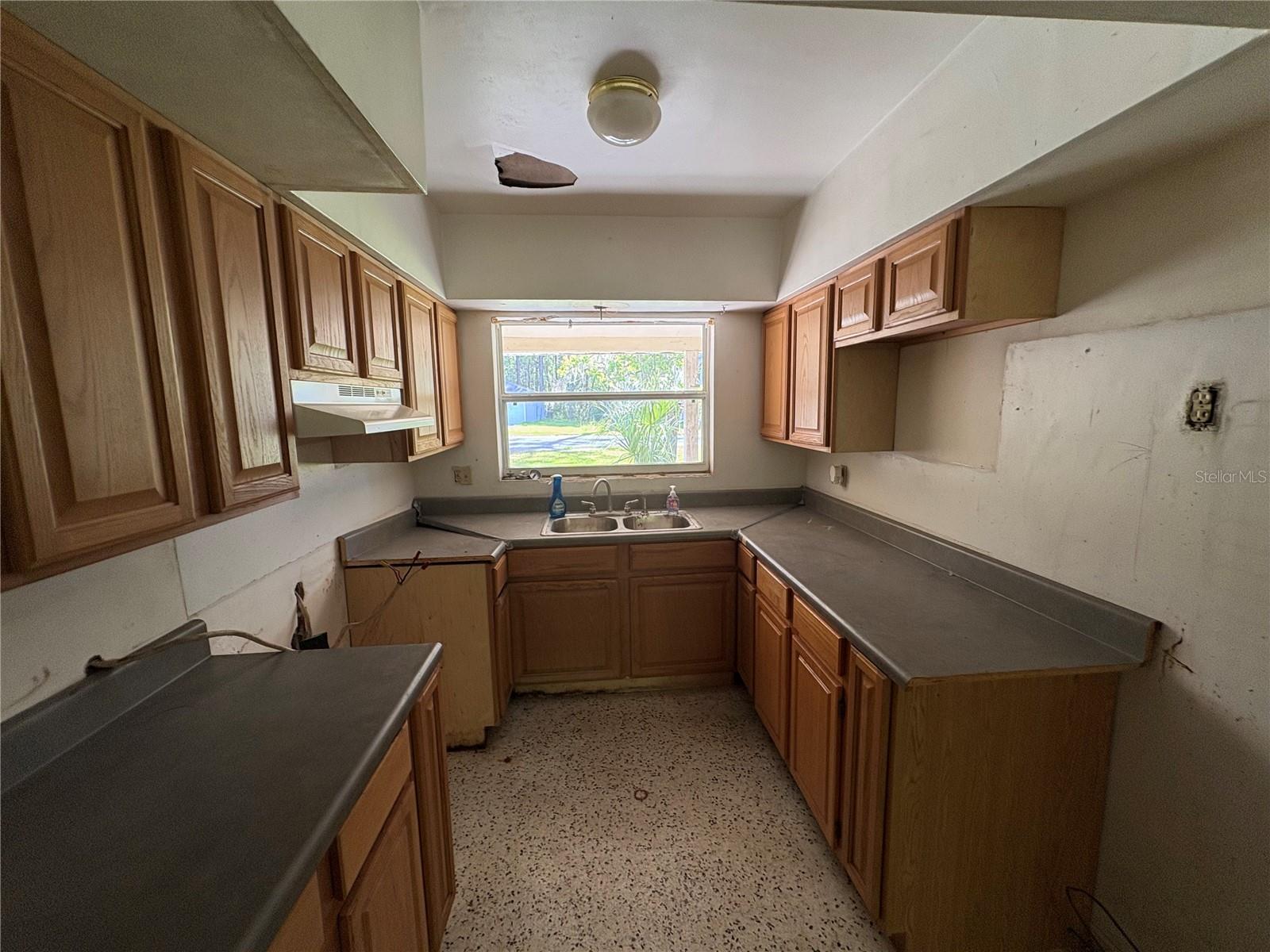 3922 S APOPKA AVE, INVERNESS, FL, 34452