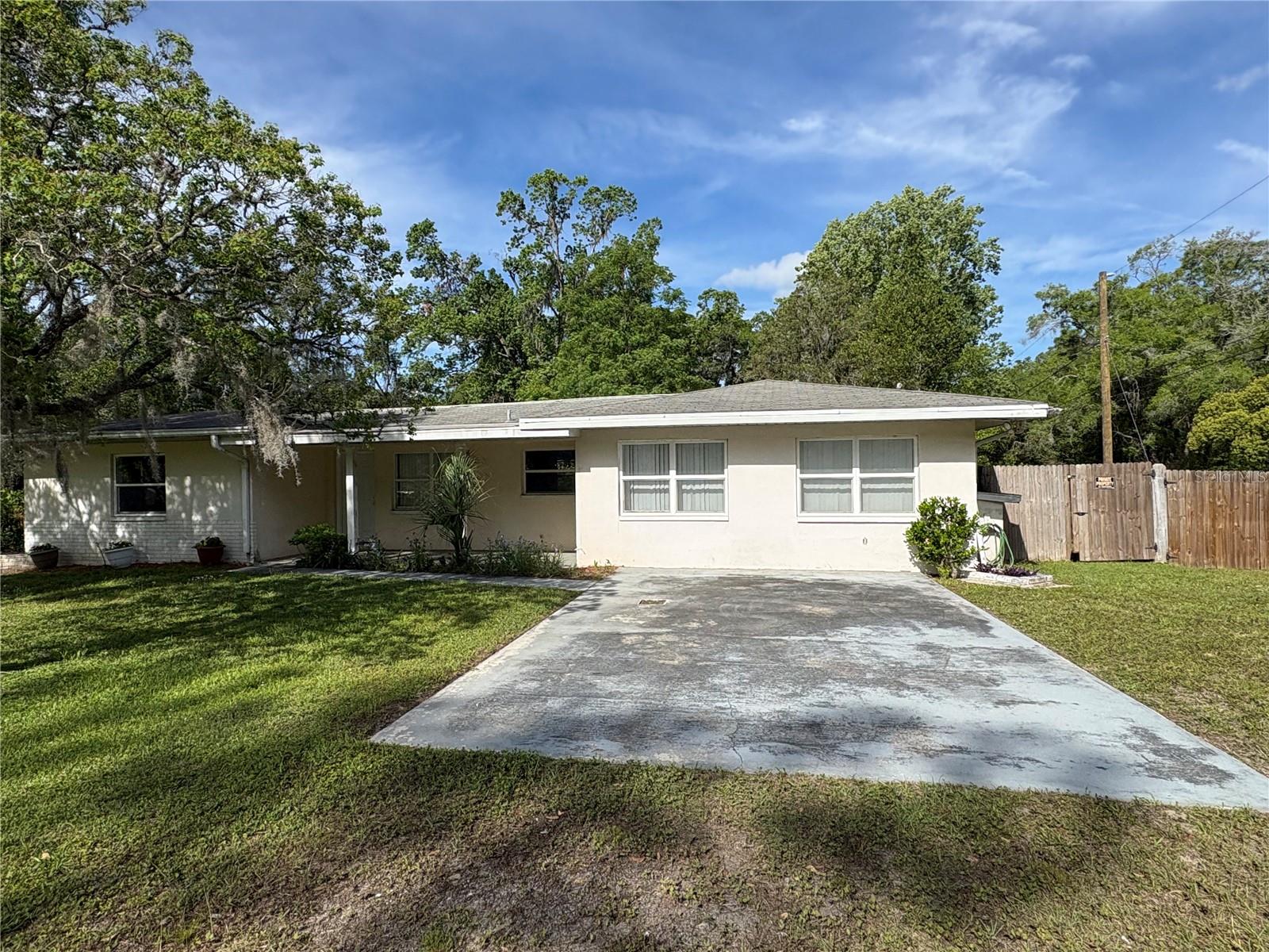 3922 S APOPKA AVE, INVERNESS, FL, 34452