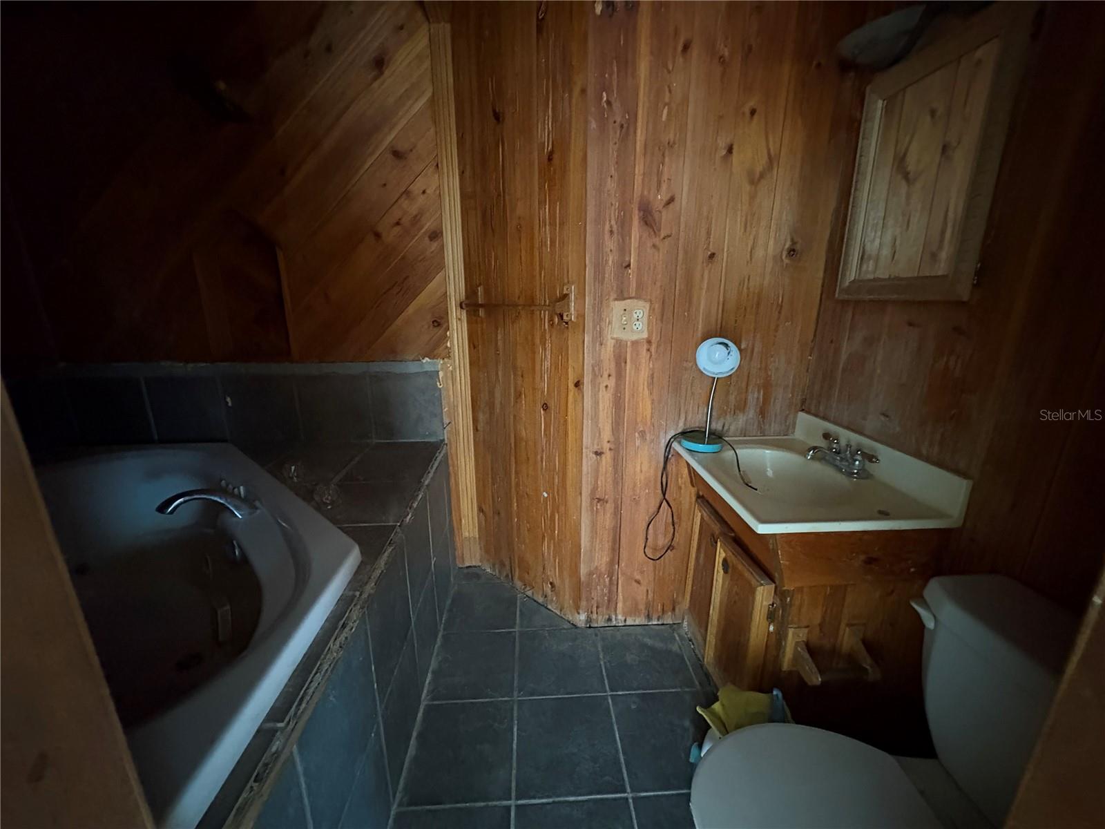 3922 S APOPKA AVE, INVERNESS, FL, 34452