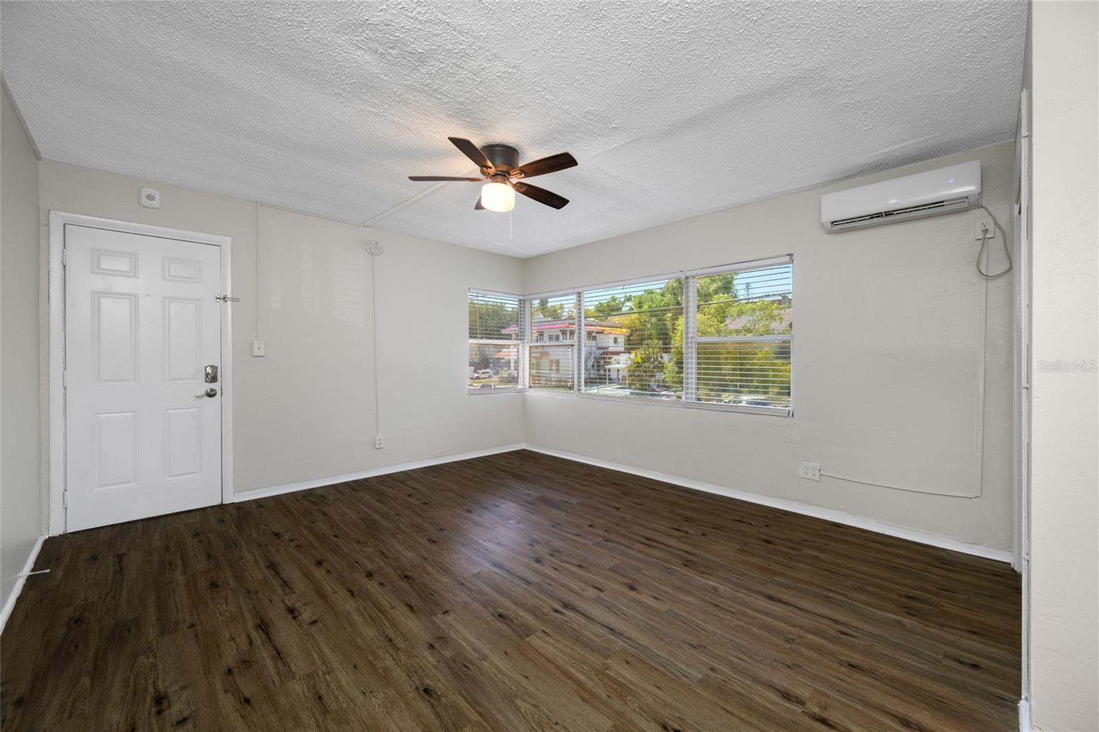 425 2ND ST N, ST PETERSBURG, FL, 33701